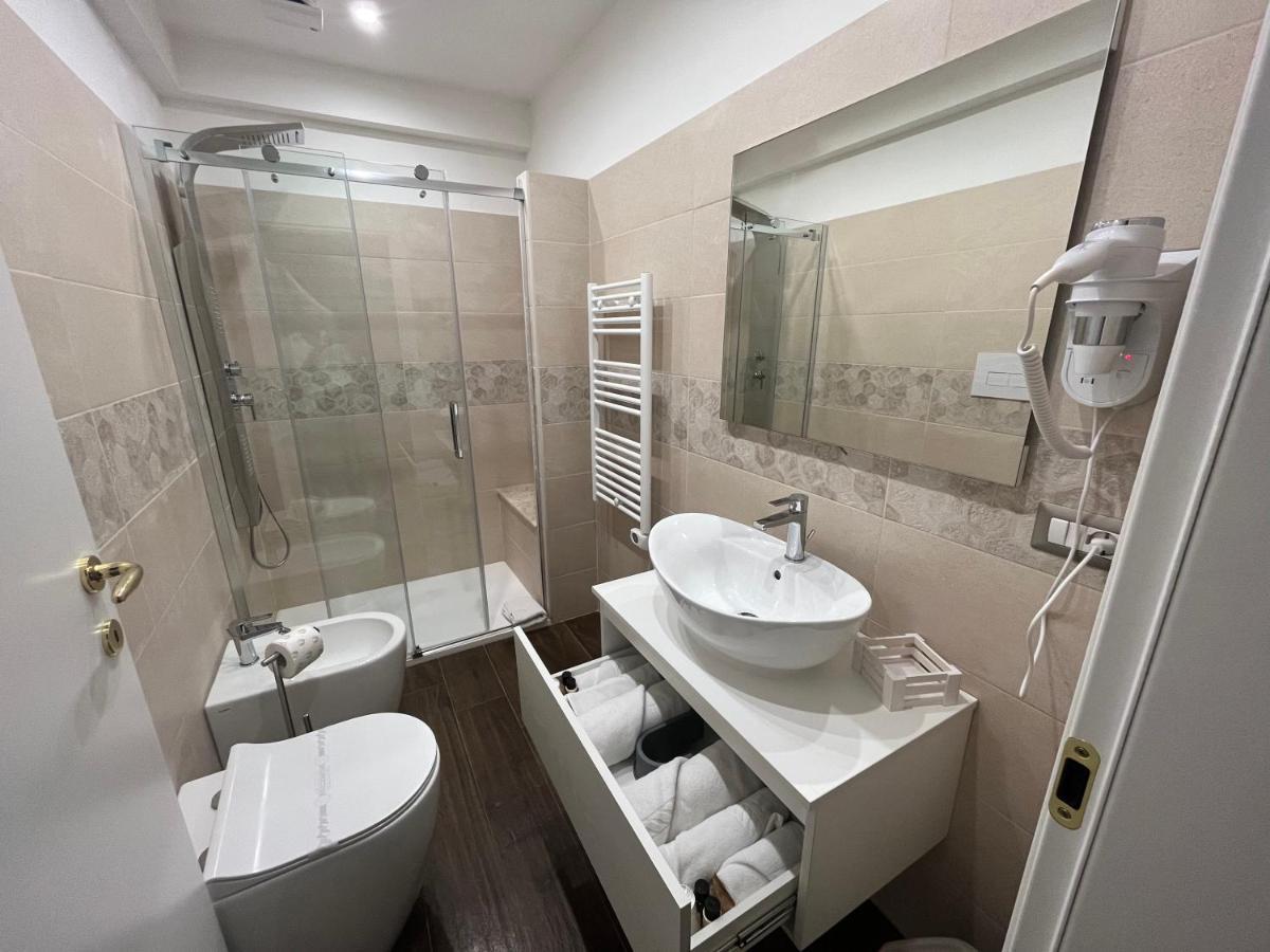 Epoque Bed And Breakfast เมสซีนา ภายนอก รูปภาพ